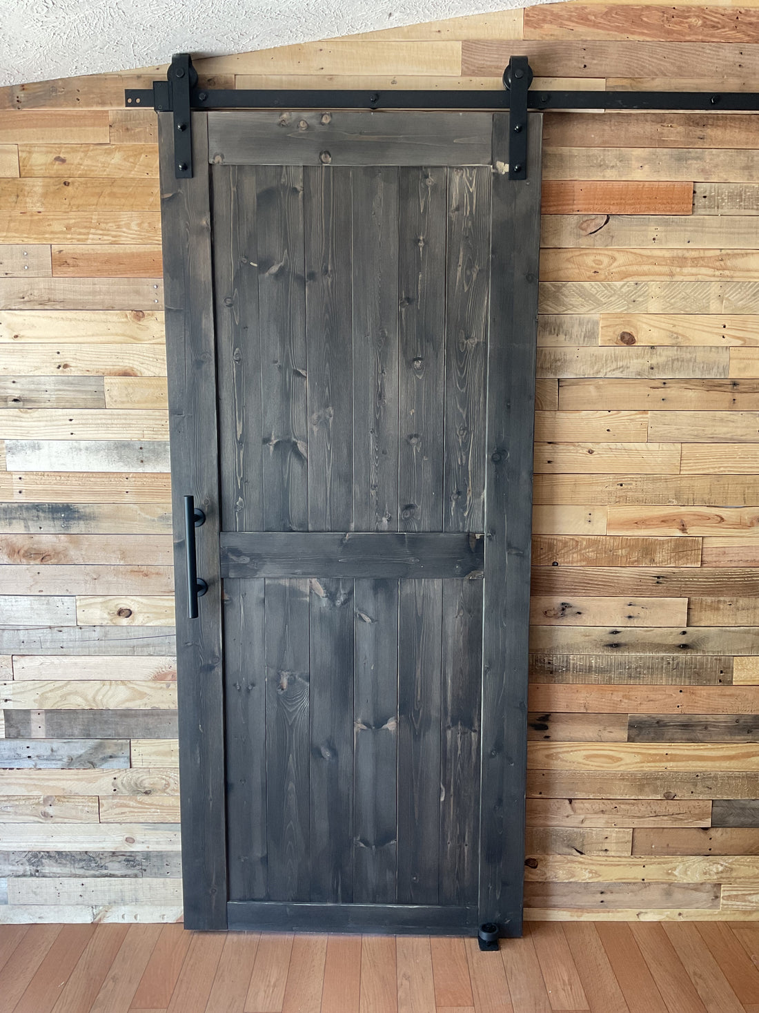 The Convenience of Barn Doors: A Modern Take on a Classic Design