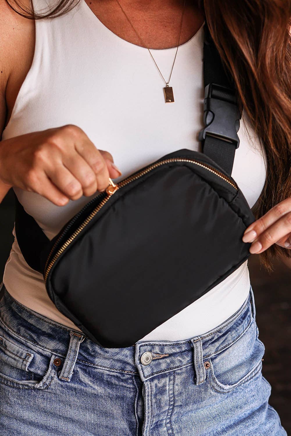 Waterproof Zipped Crossbody Chest Bag 20*5*14cm