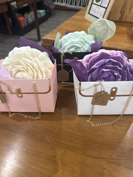 Large Flower Candle | Mother's Day Gifts | Soy to the World
