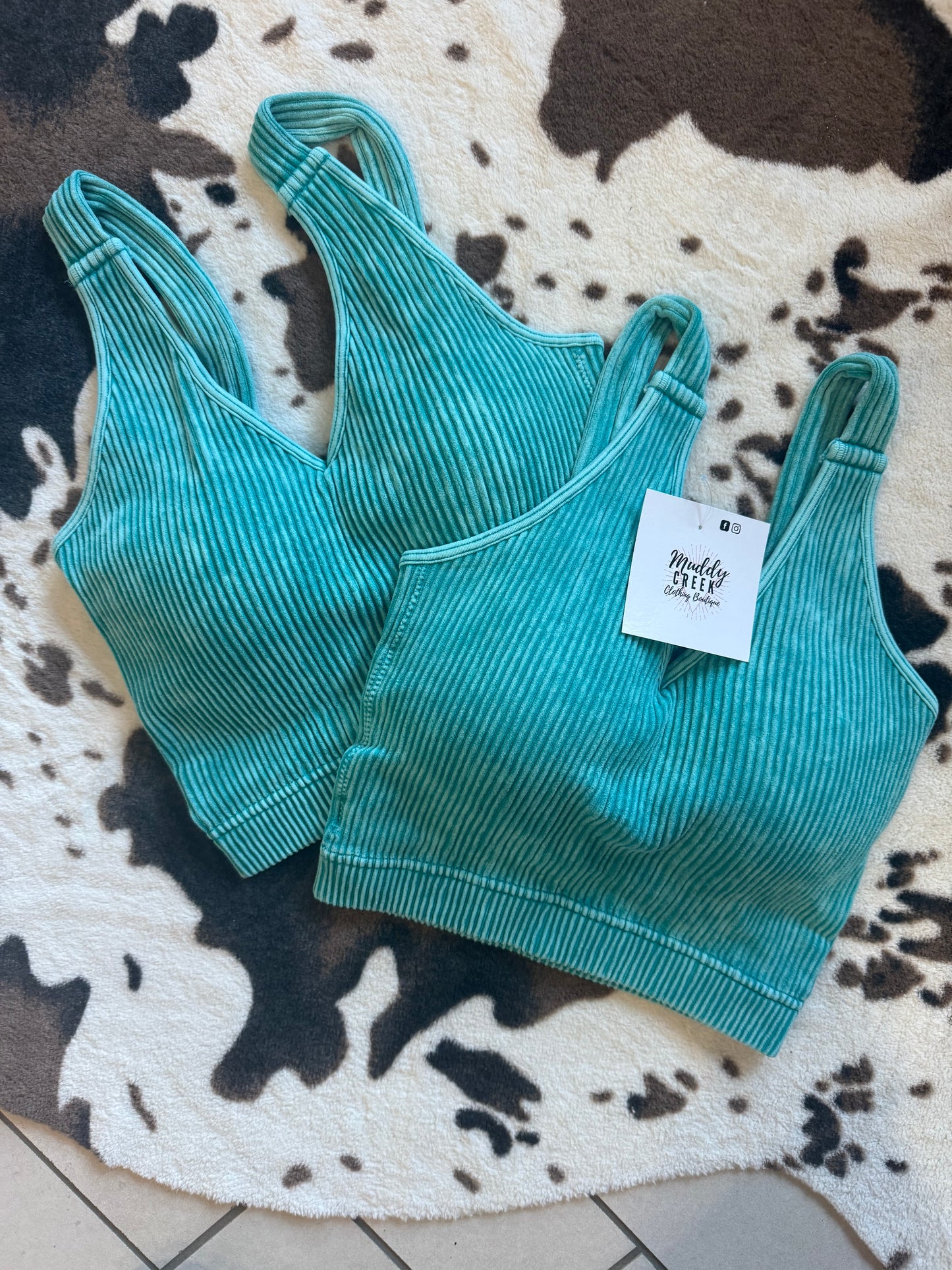 Ribbed Cropped Seamless Padded Tanks | Teal | Muddy Creek